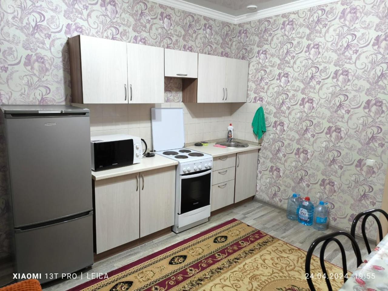 Уютная Квартира Комфорт Класса76 Астана Екстер'єр фото